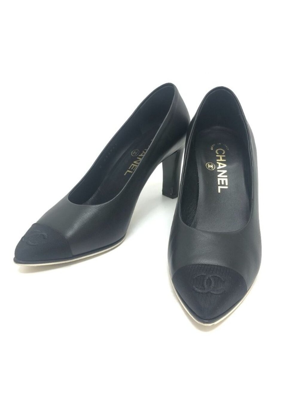 Chanel Pumps CC Logo CC Leather Black Heels